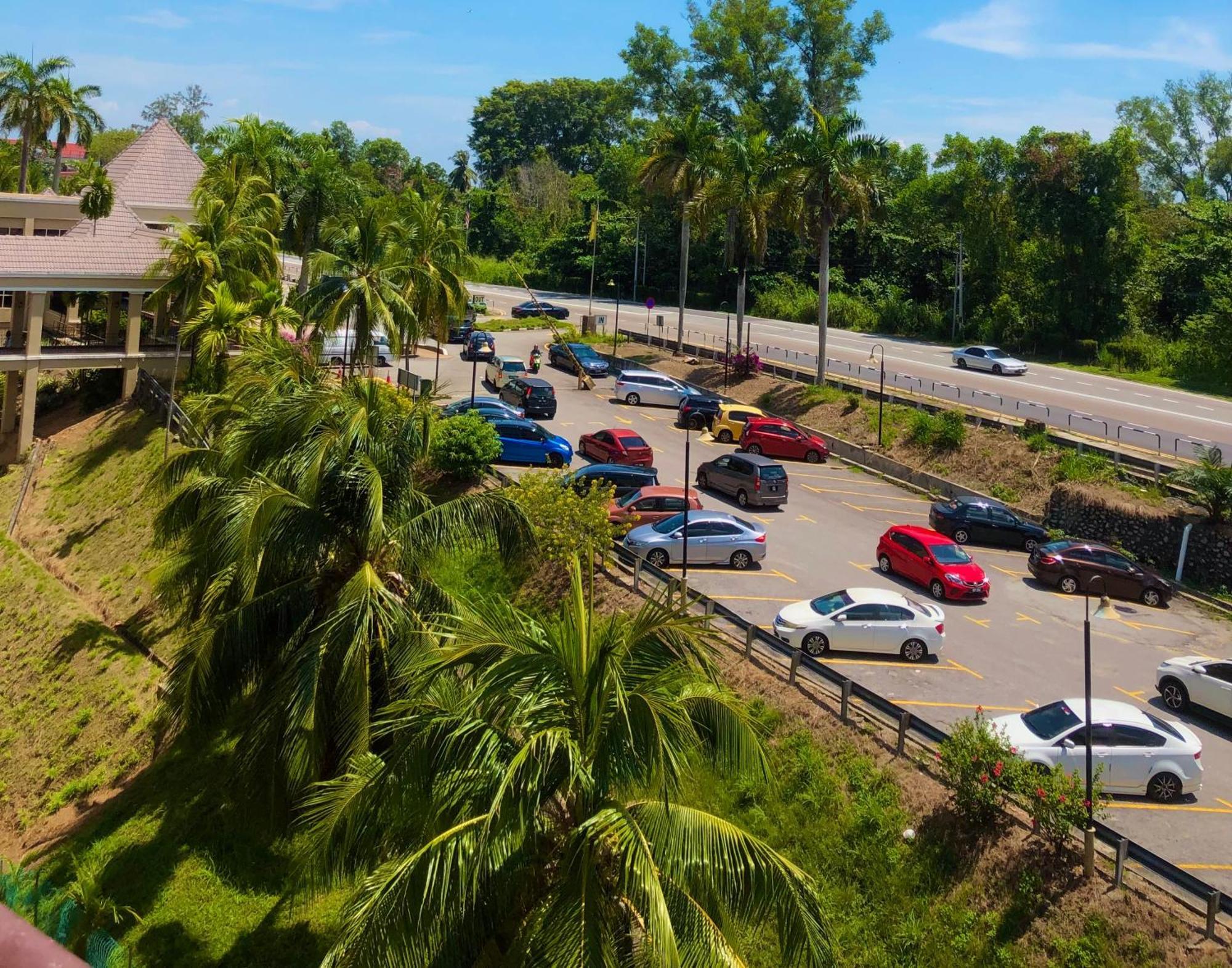 Pd Infront Seaview Apartman Port Dickson Kültér fotó